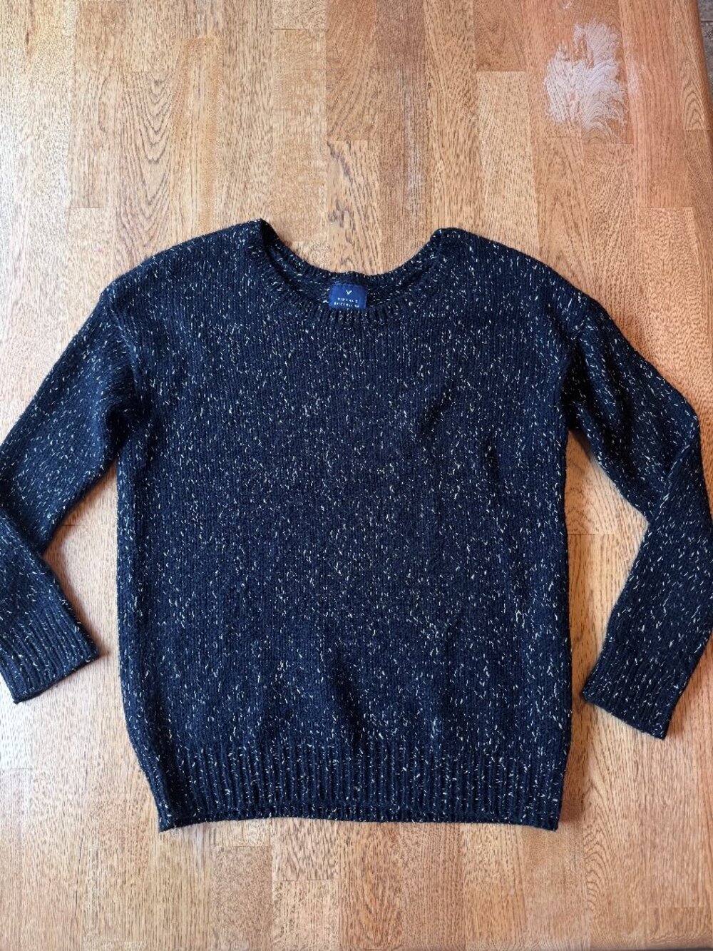 American Eagle Vintage Boyfriend Shimmer Sweater Size Medium